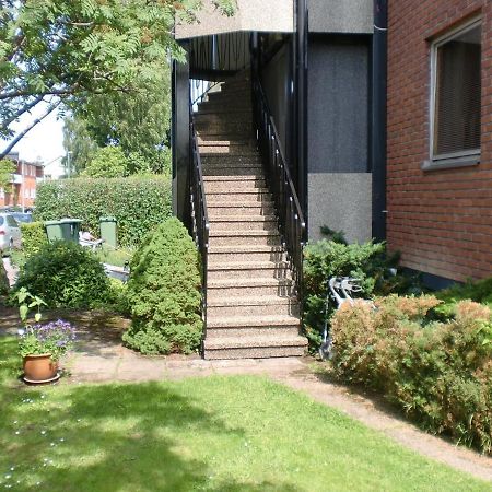 Trollhaettans Bed And Breakfast Exterior photo