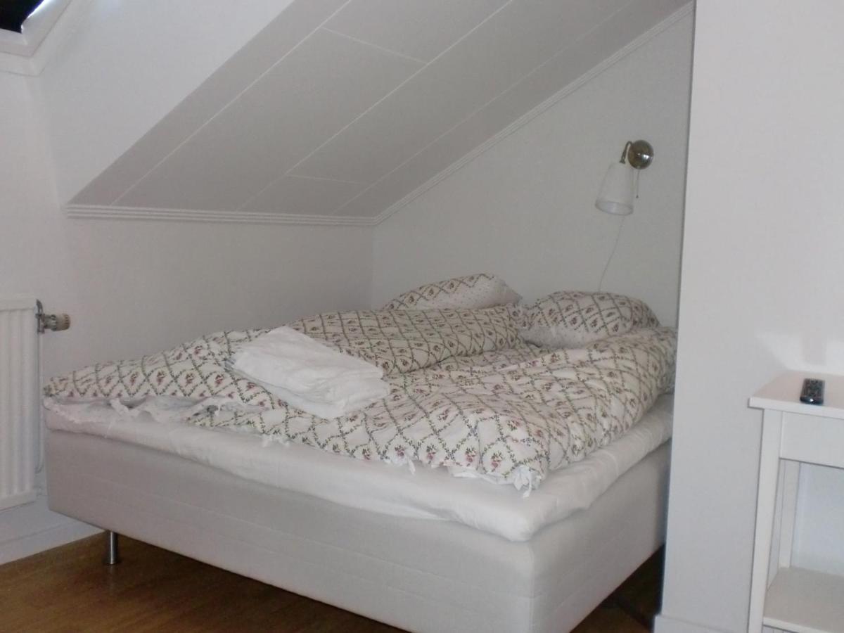 Trollhaettans Bed And Breakfast Room photo