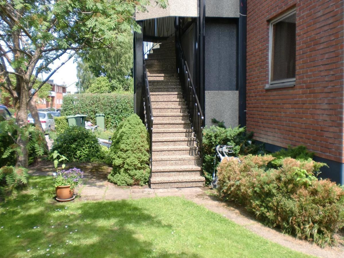 Trollhaettans Bed And Breakfast Exterior photo